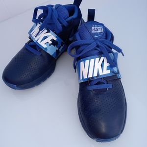 Boy's Y Nike Sneakers Dark and Lite Blue 6.5